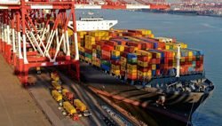 Порт Гуанчжоу відкриває морські і залізнодорожні перевезення в Європу