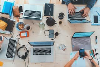 8 способів, як Штучний Інтелект змінить логістику