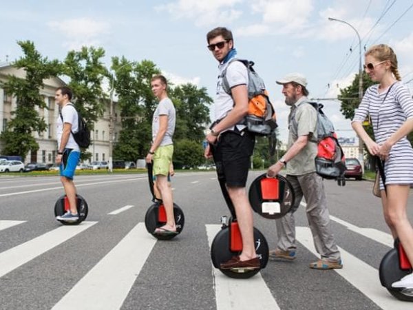 Весь мир пересаживается на электрокары и гироскутеры и Украина не является исключением